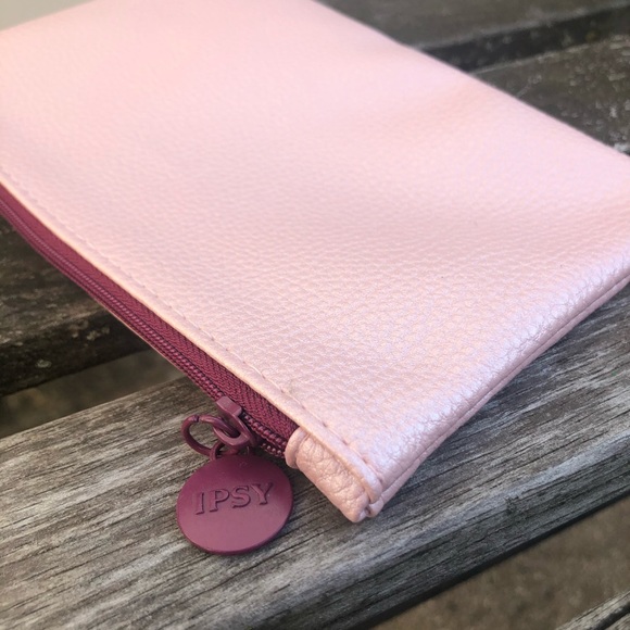 Ipsy - Pink Makeup Bag - Picture 5 of 7